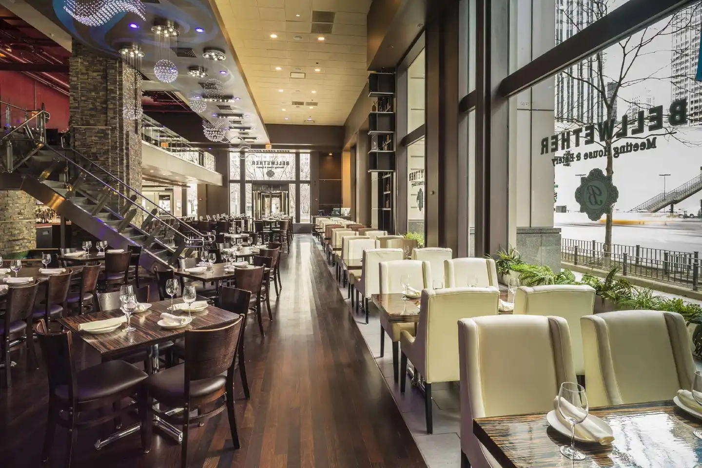 Embassy Suites by Hilton Chicago Downtown Magnificent Mile Restaurant