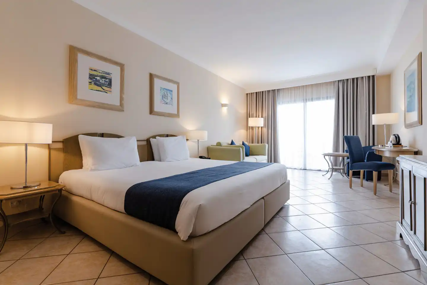 Maritim Antonine Hotel & Spa Wohnbeispiel