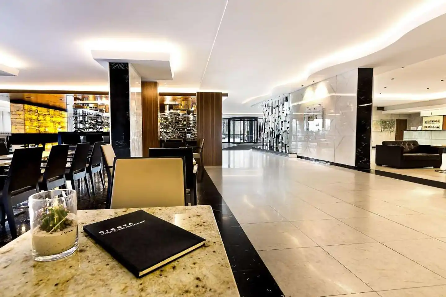 Hotel International Brno Lobby