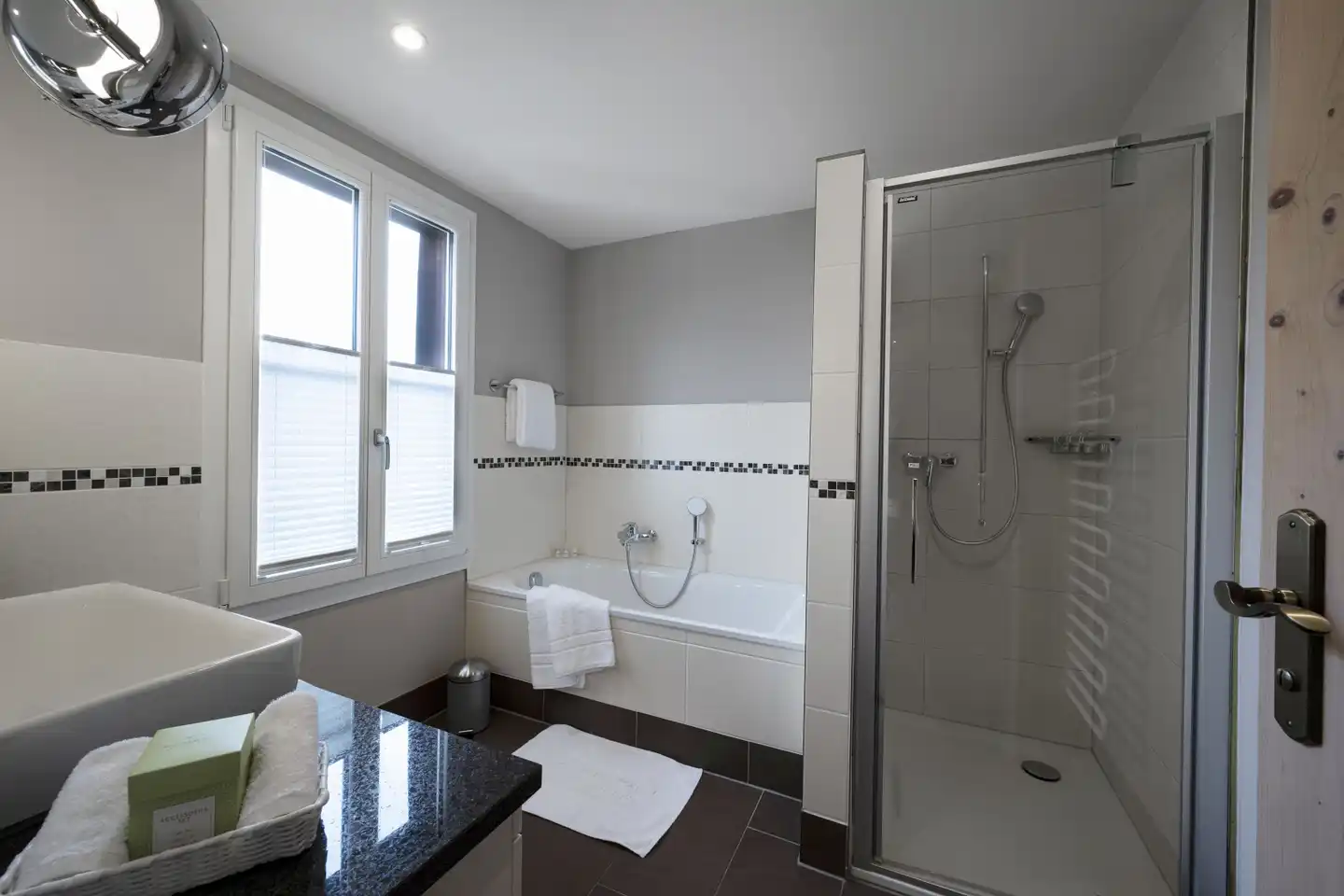 Romantik Hotel Schweizerhof Badezimmer