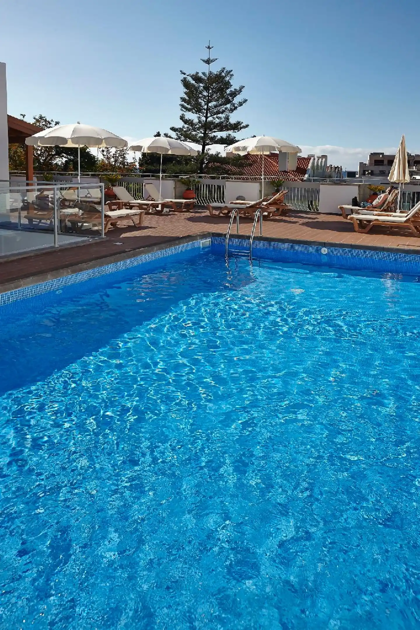 Madeira Pool