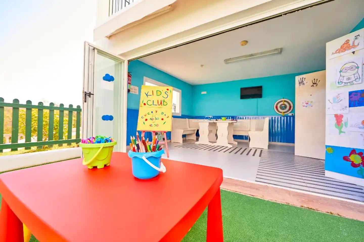 Holiday Center Sport und Entertainment