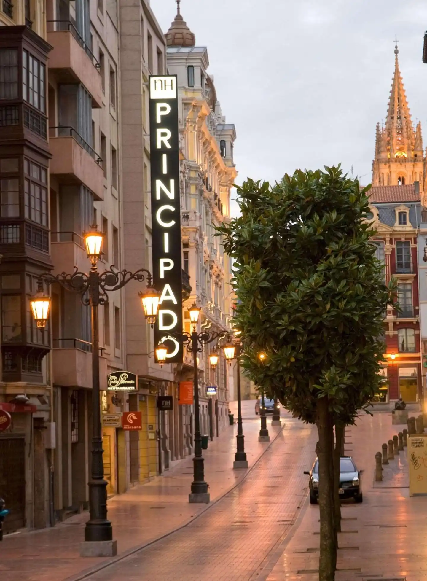 NH Oviedo Principado Aussenansicht