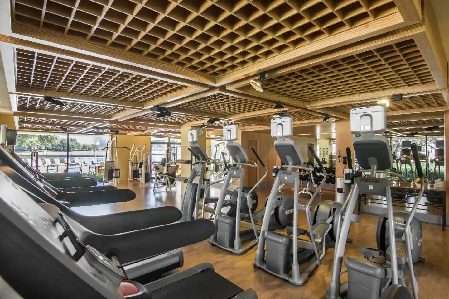 Omni Mandalay at Las Colinas Sport und Entertainment