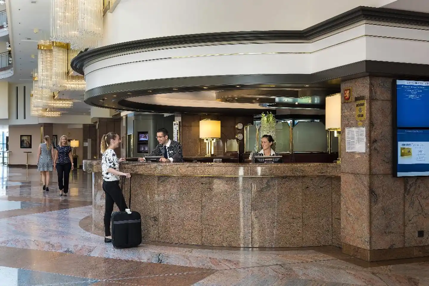 Maritim Airport Hannover Lobby