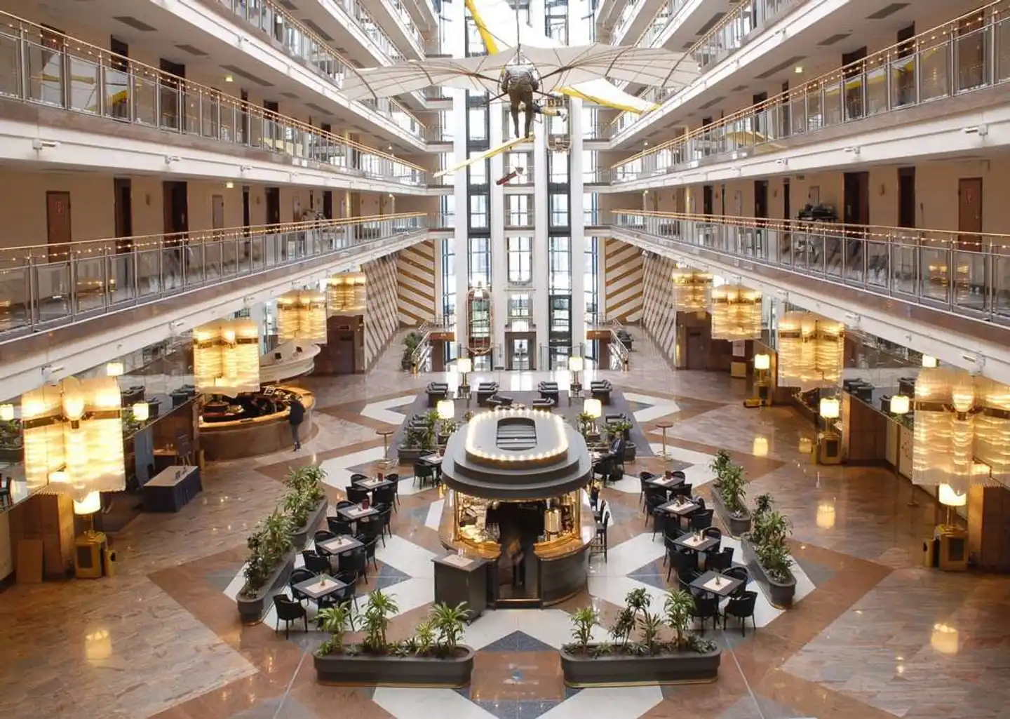 Maritim Airport Hannover Lobby