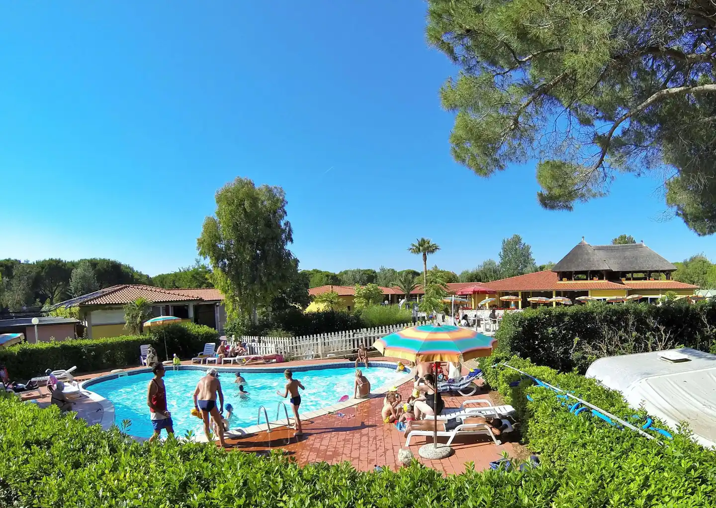 Camping Free Beach Pool