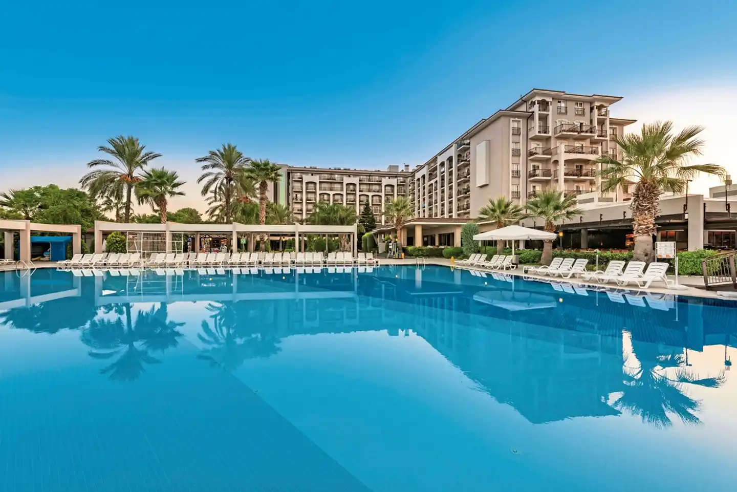 Sunis Elita Beach Resort Hotel & Spa Pool