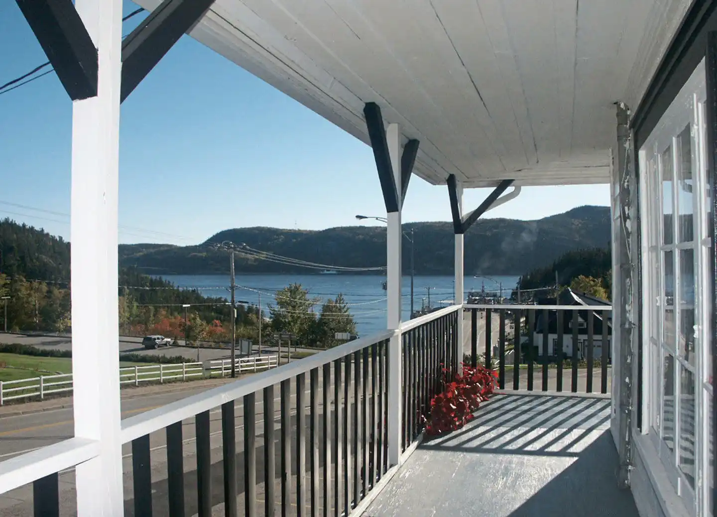 Hotel Georges De Tadoussac Terrasse