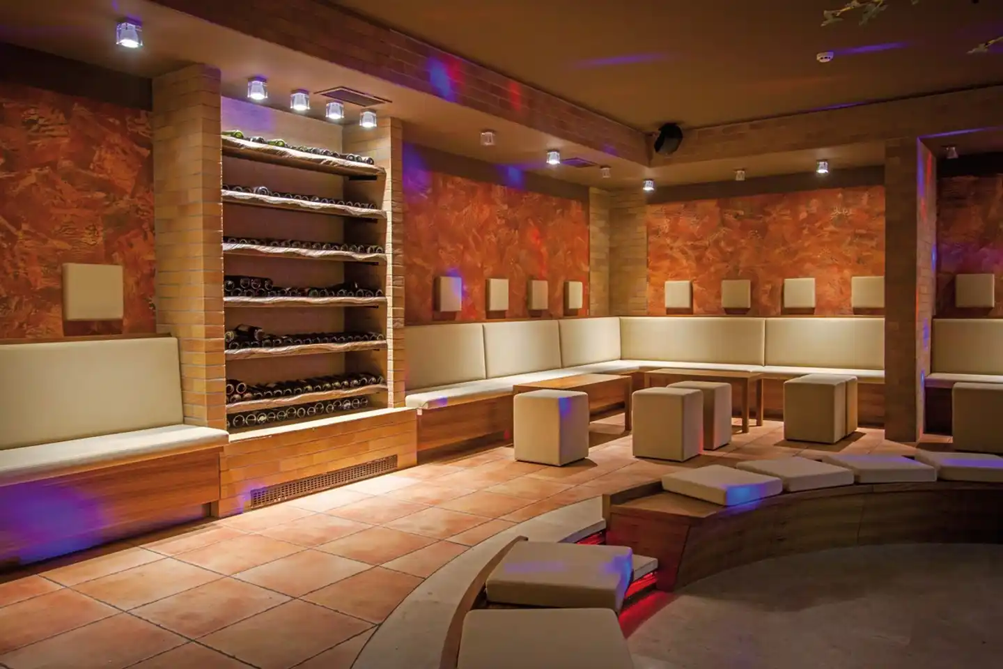 Spik Bar