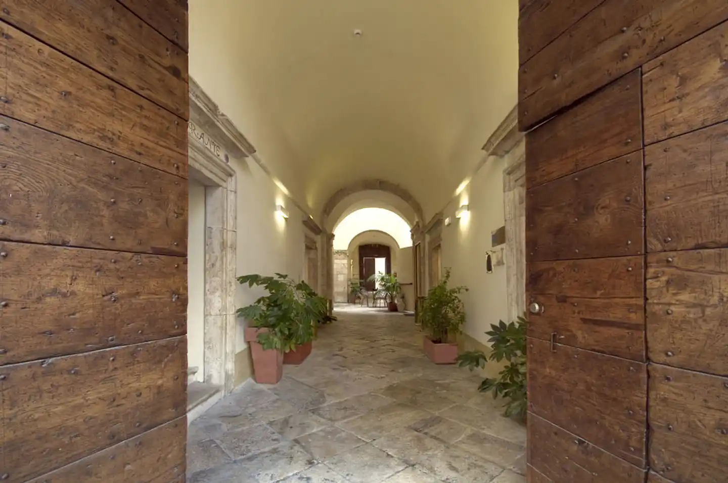 Palazzo Guiderocchi Lobby