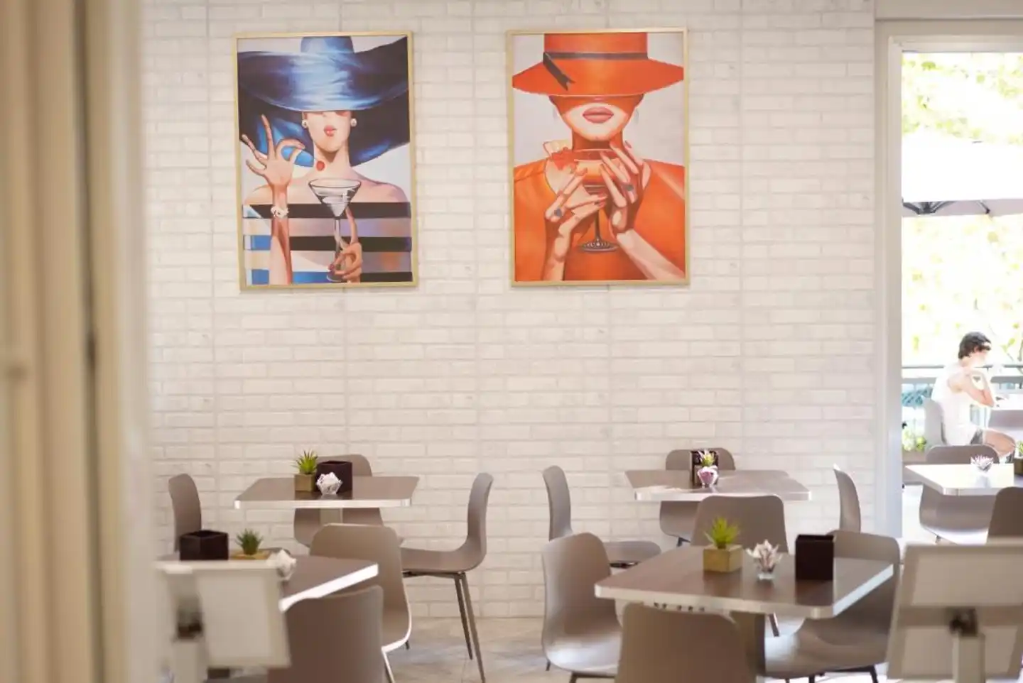 Club Meeting Hotel Lobby