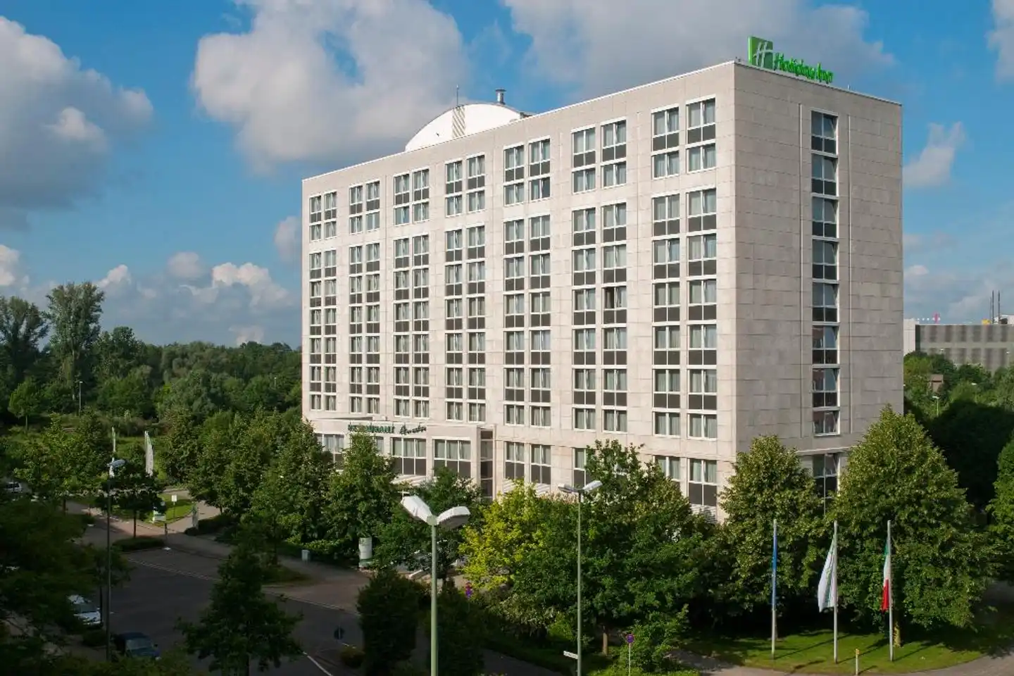 Holiday Inn Düsseldorf-Neuss Aussenansicht