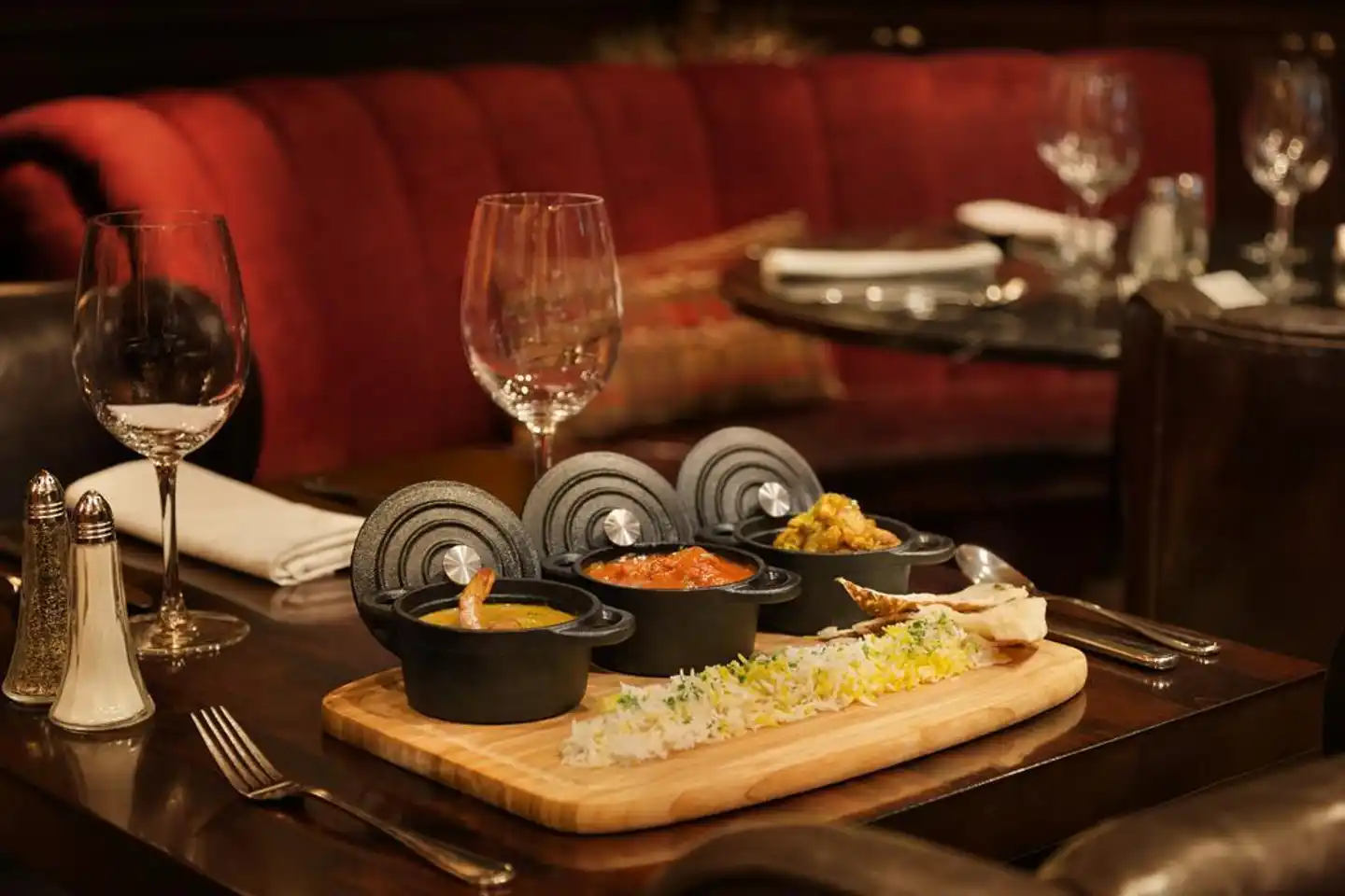 Le Soleil by Executive Hotels Restaurant