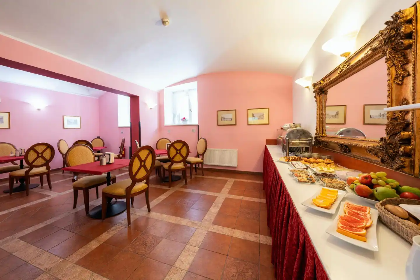 Raffaello Restaurant