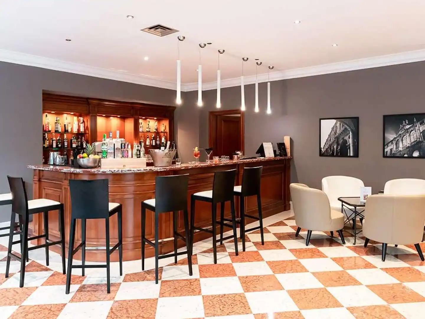 SHG Hotel de la Ville Bar