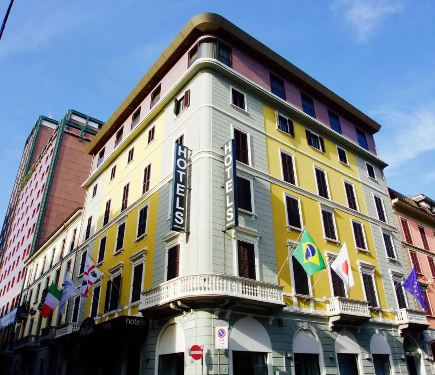 Mokinba Hotels Baviera Aussenansicht