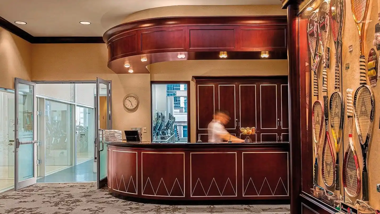 Auberge Vancouver Hotel Lobby