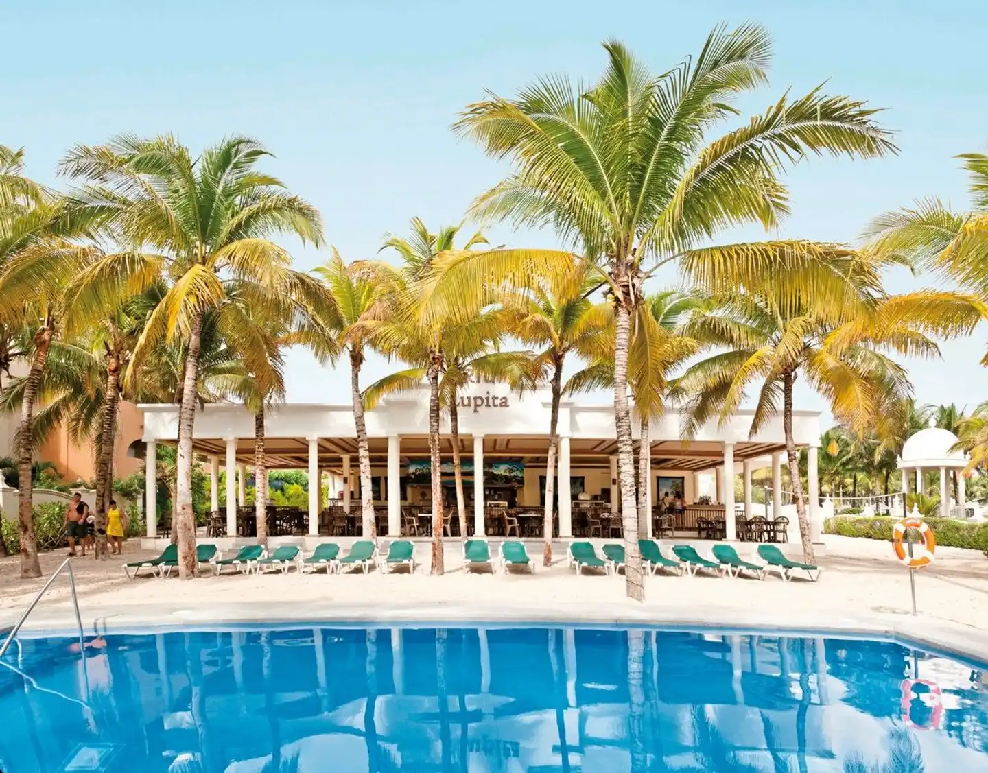 RIU Lupita Pool