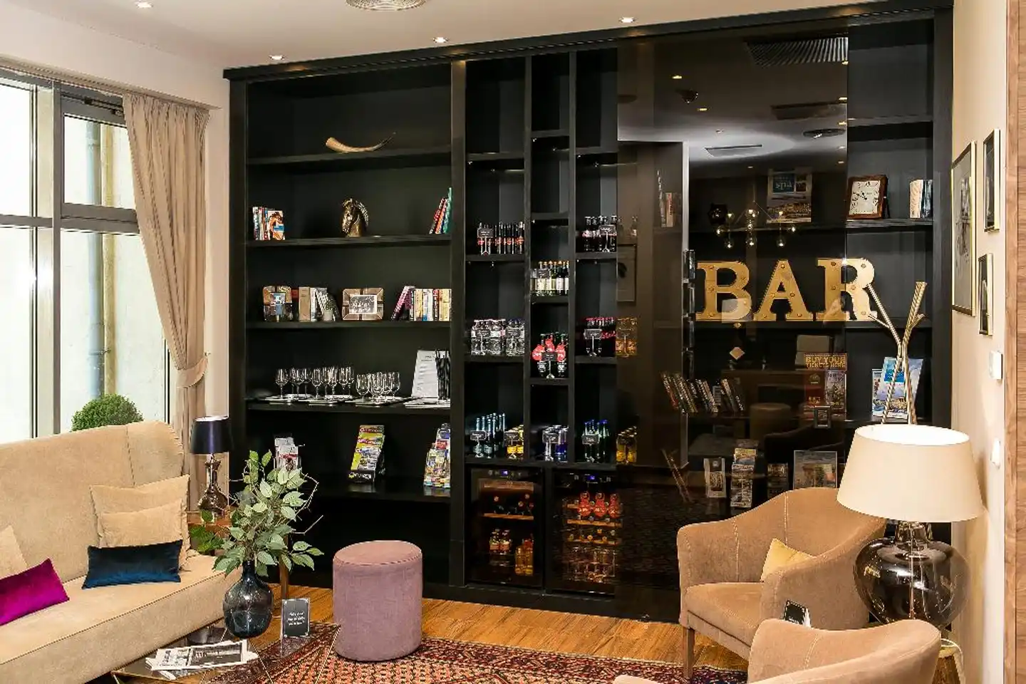 Ambra Hotel Lobby