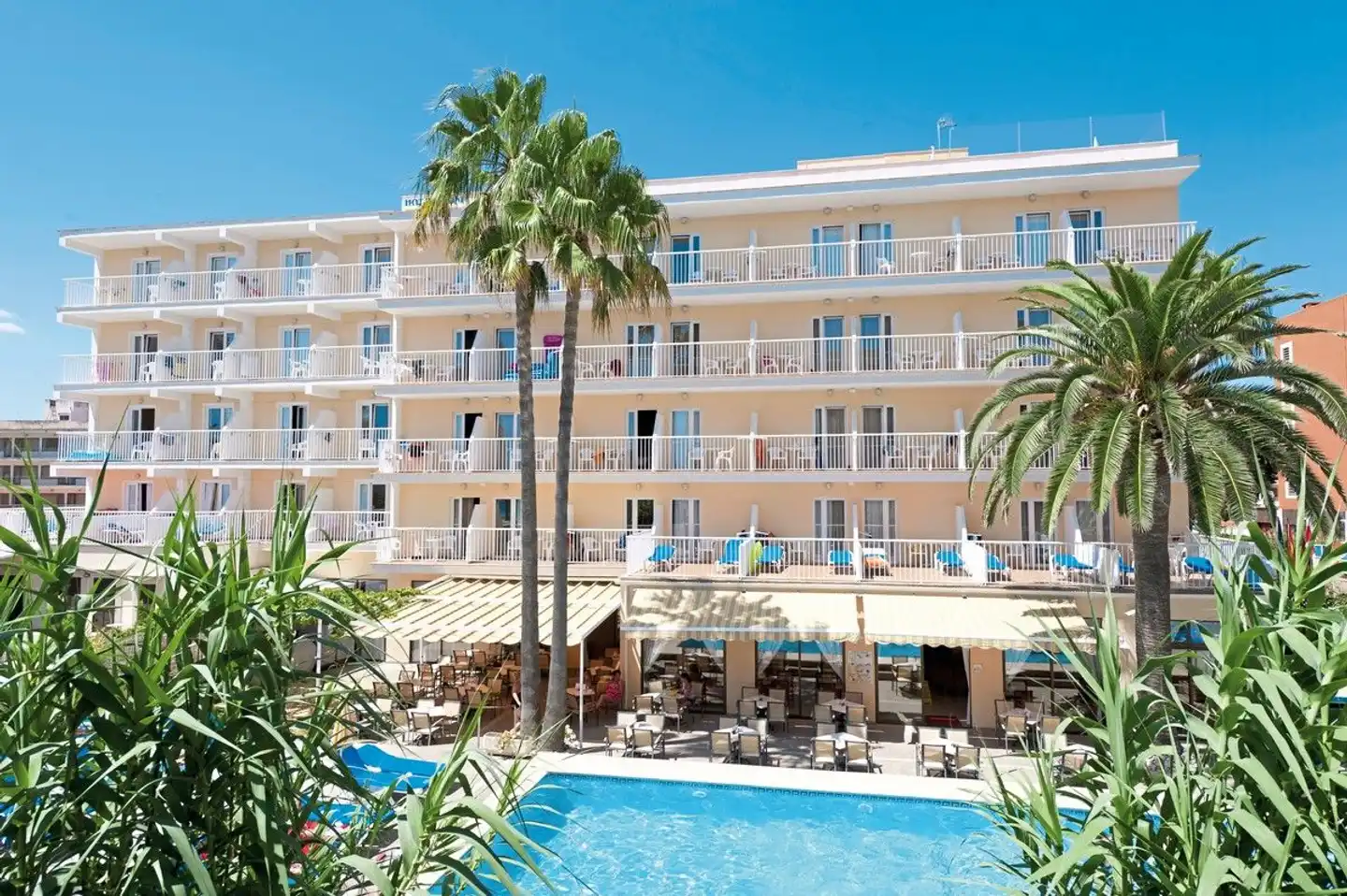 Universal Hotel Bikini Aussenansicht