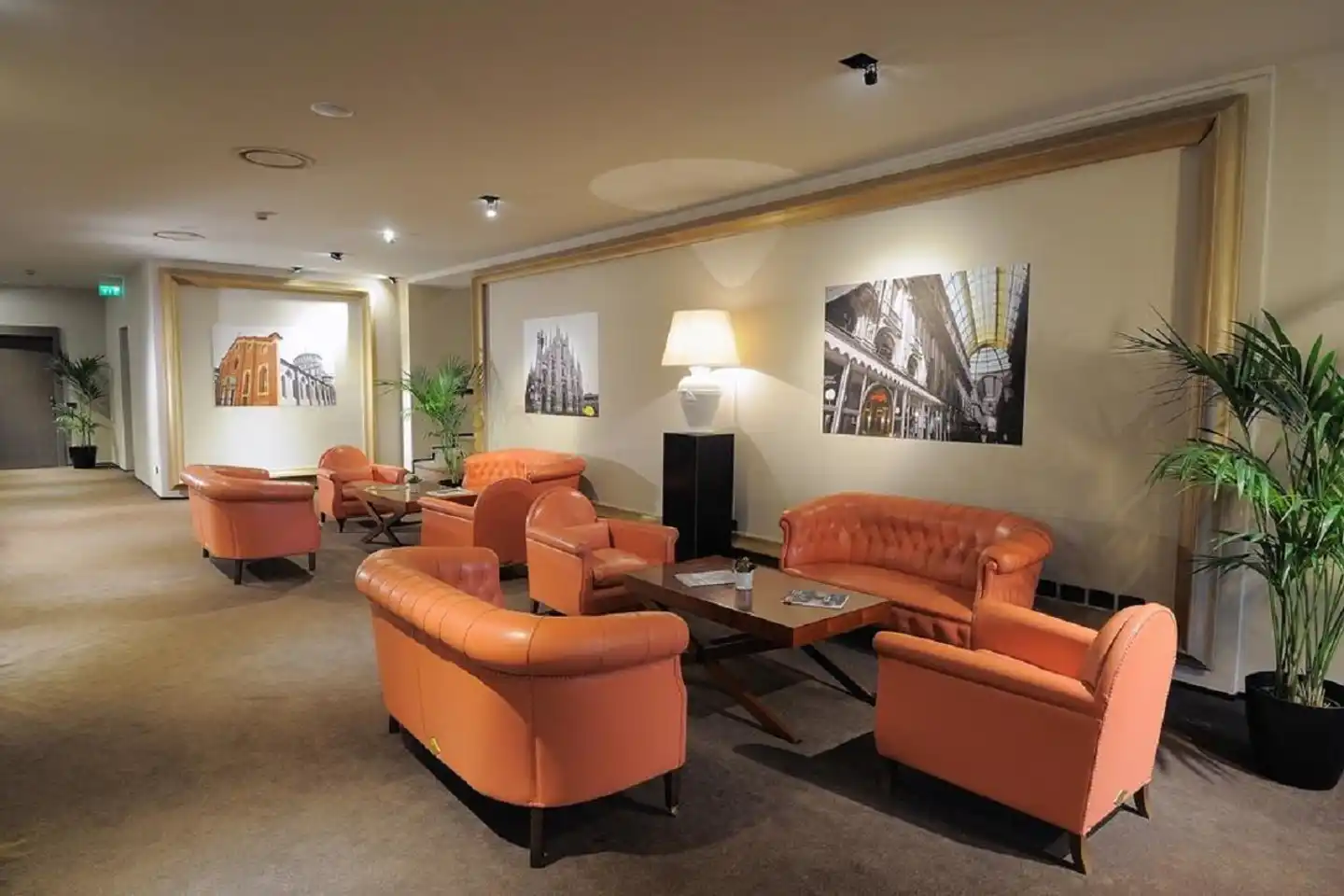 iH Hotels Milano Ambasciatori Lobby