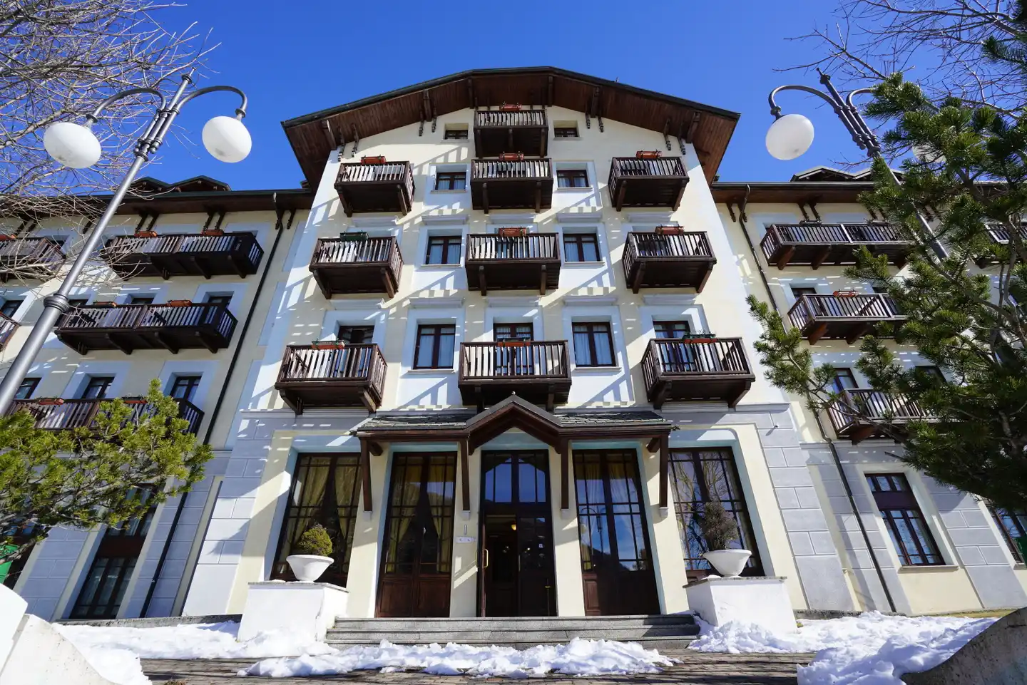 Palace Pontedilegno Resort Aussenansicht