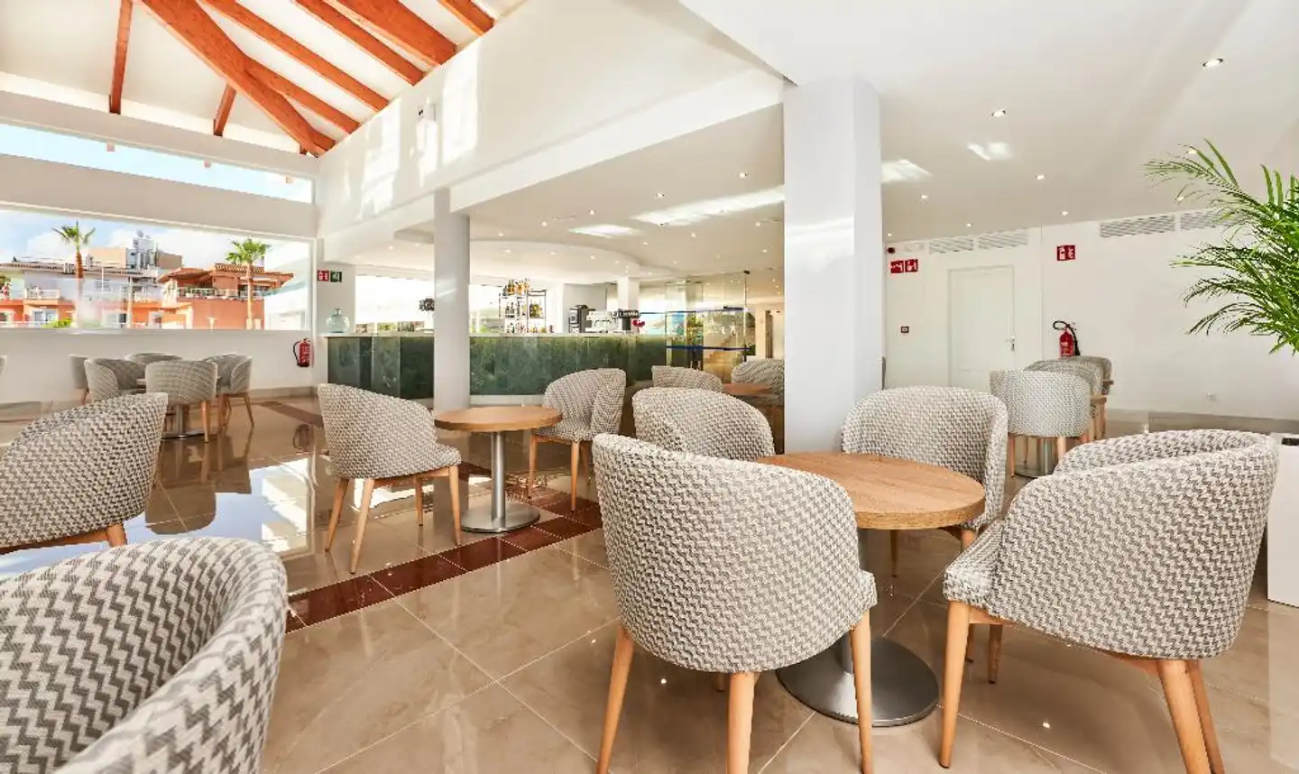Globales Torrenova Lobby