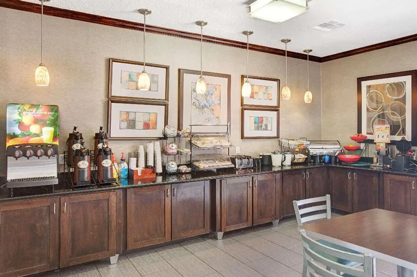 Ramada by Wyndham Houston Intercontinental Airport South Restaurant