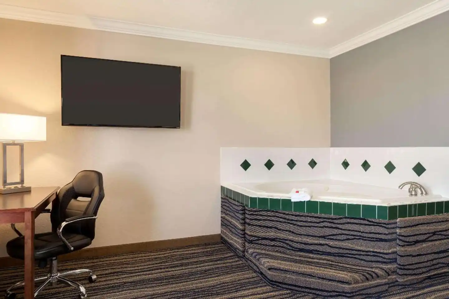 Days Inn by Wyndham Eureka CA Wellness