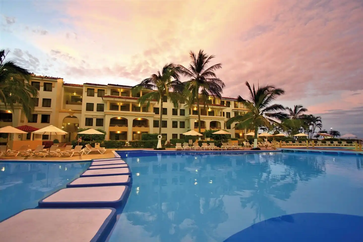 Samba Vallarta Pool