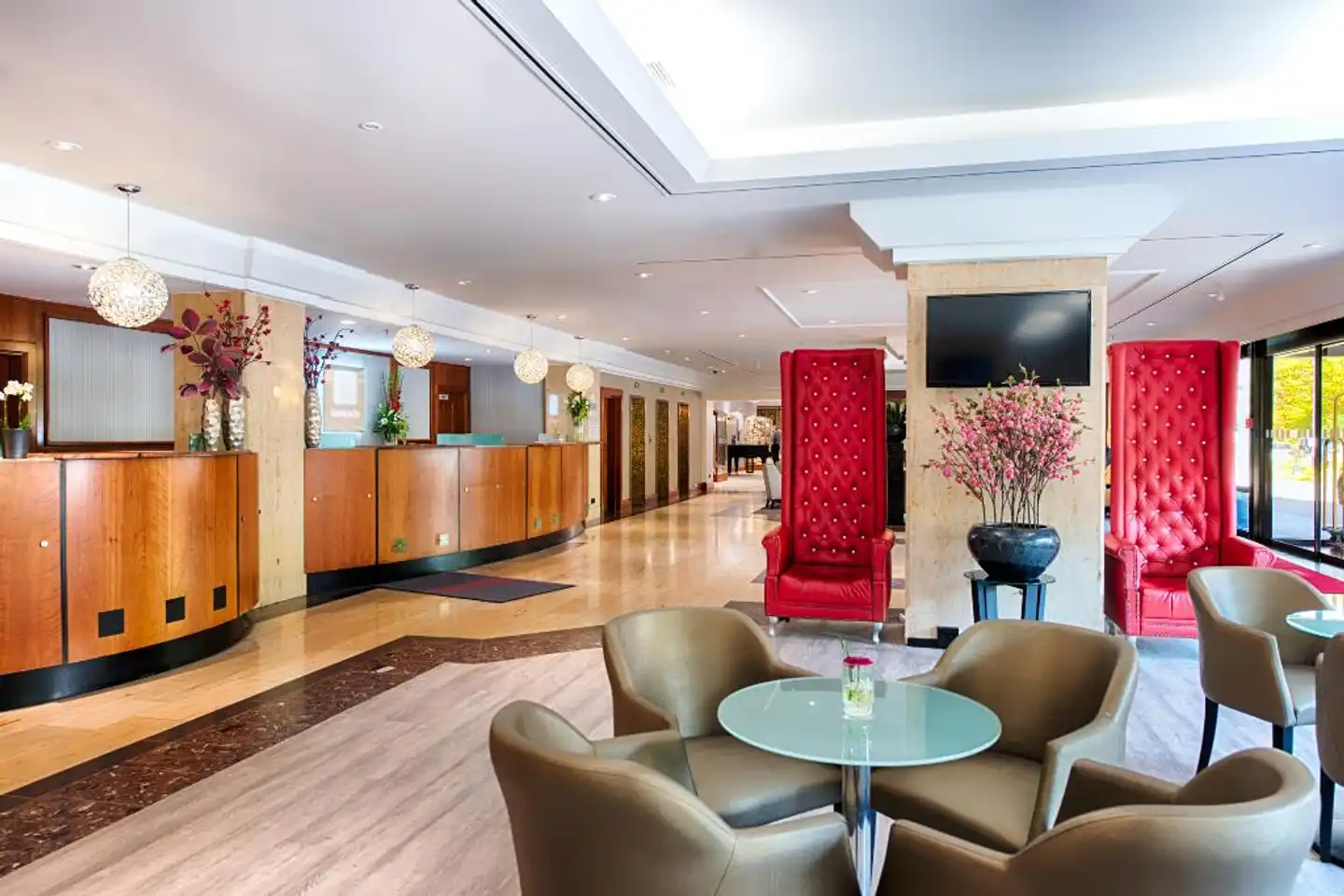 Leonardo Frankfurt City South Lobby
