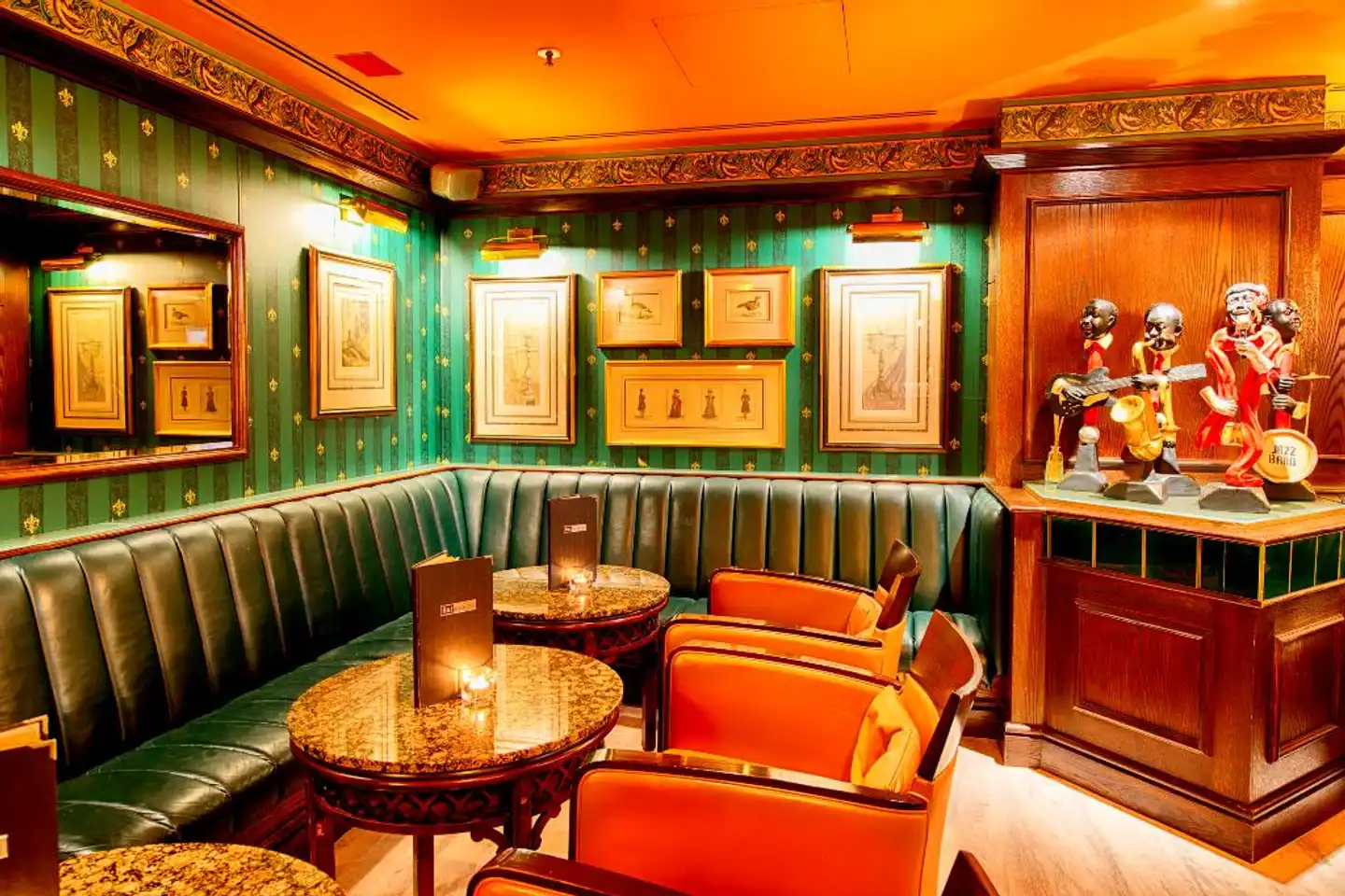 Leonardo Frankfurt City South Bar