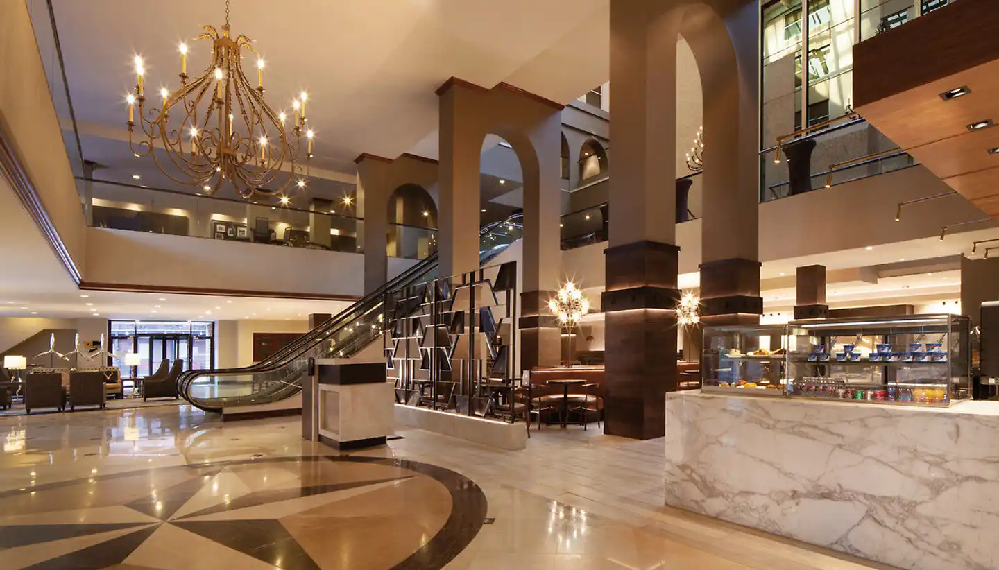 Hilton Fort Worth Lobby