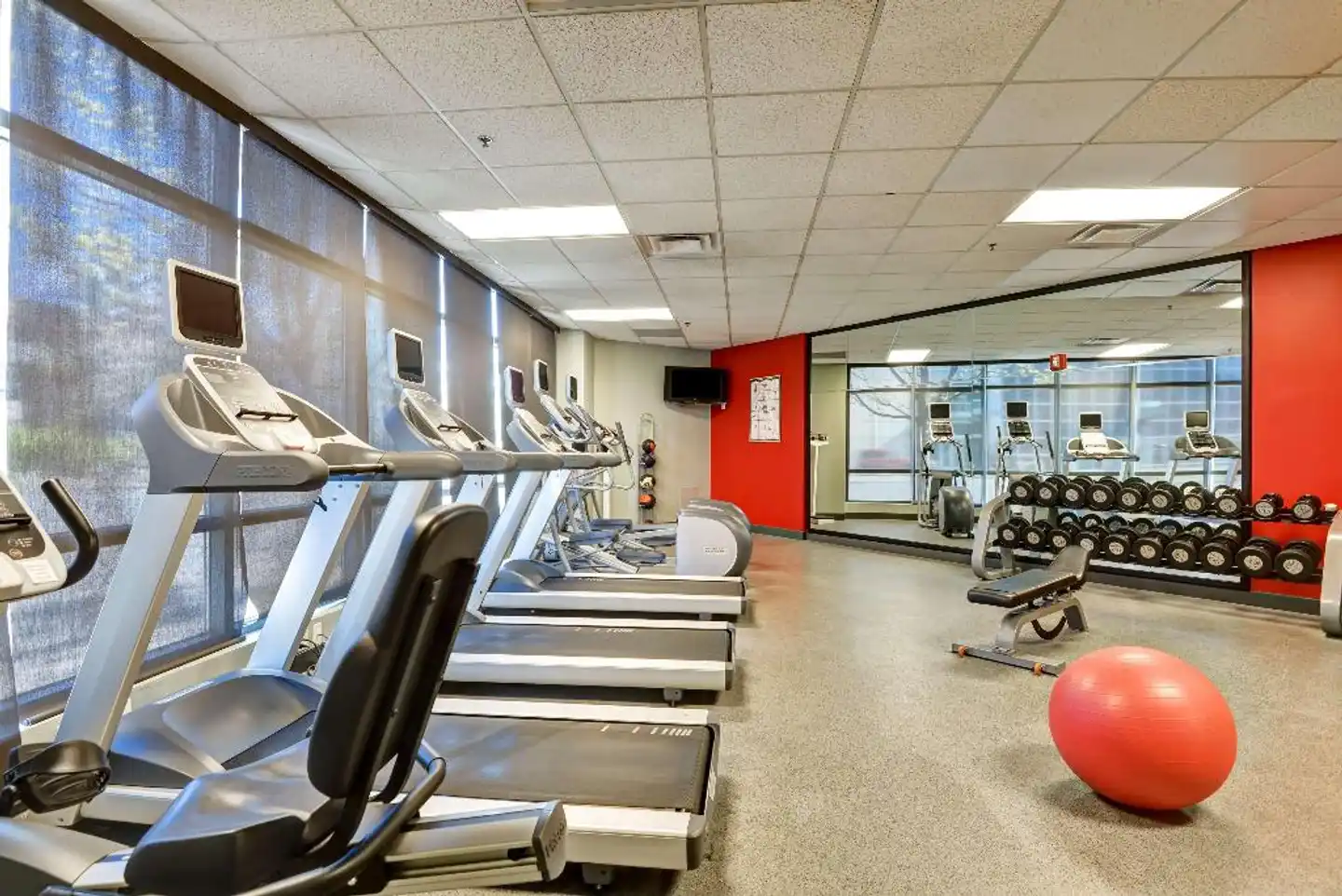 Homewood Suites by Hilton Seattle Downtown Sport und Entertainment