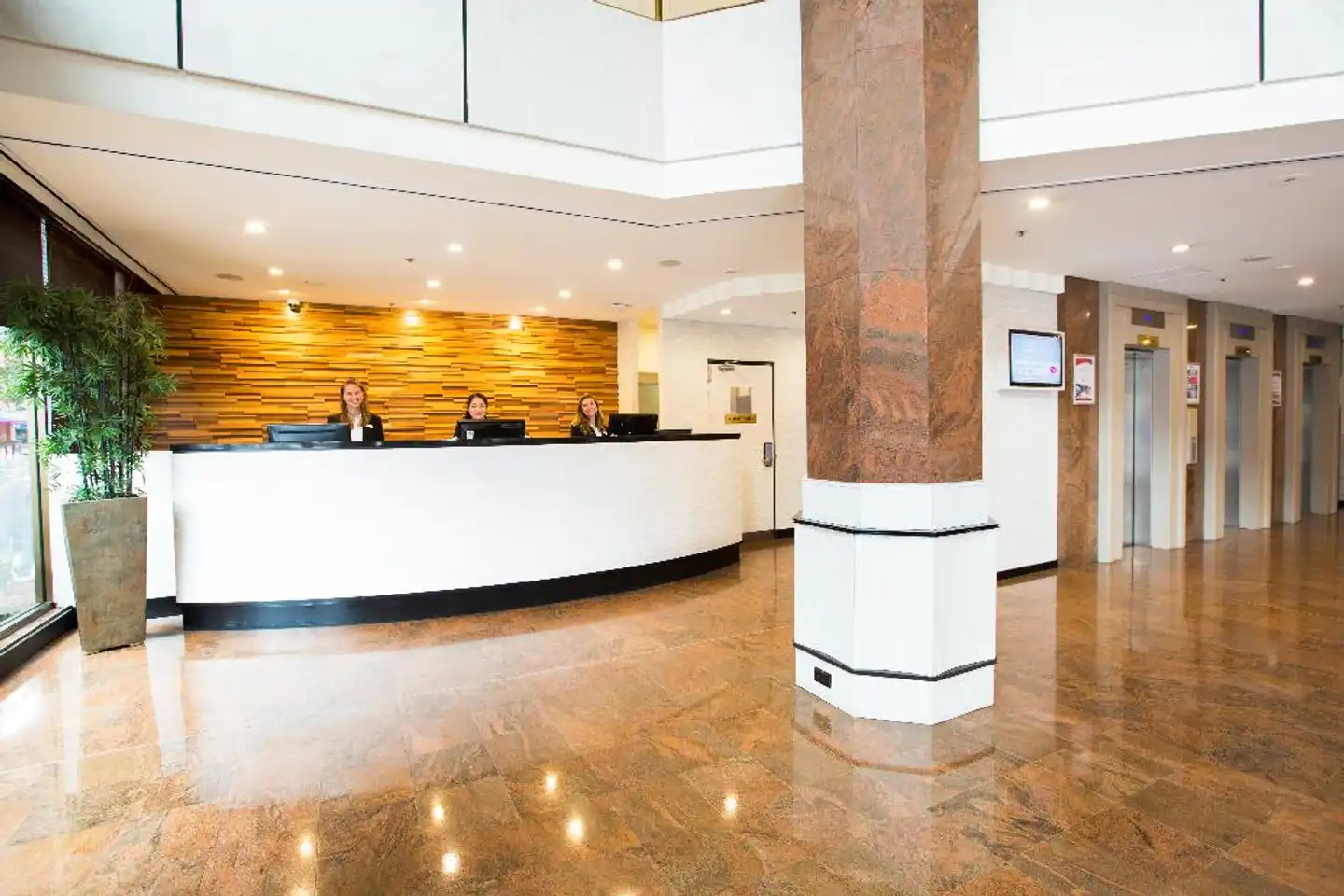 Metro Hotel Sydney Central Lobby