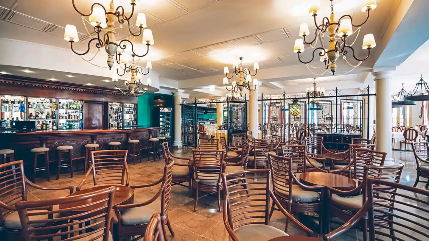 Iberostar Grand Trinidad Bar