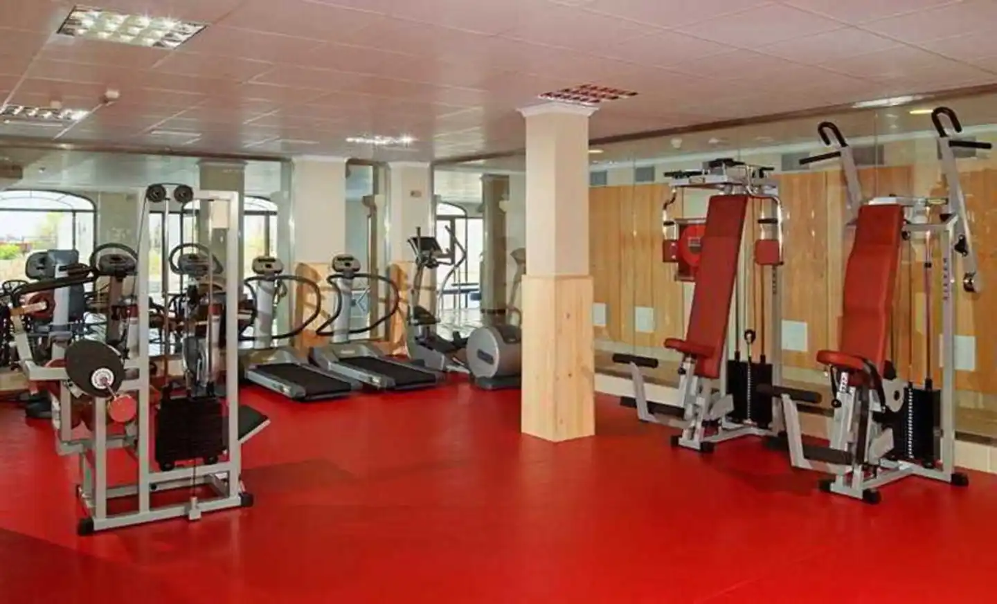 SH Villa Gadea Sport und Entertainment