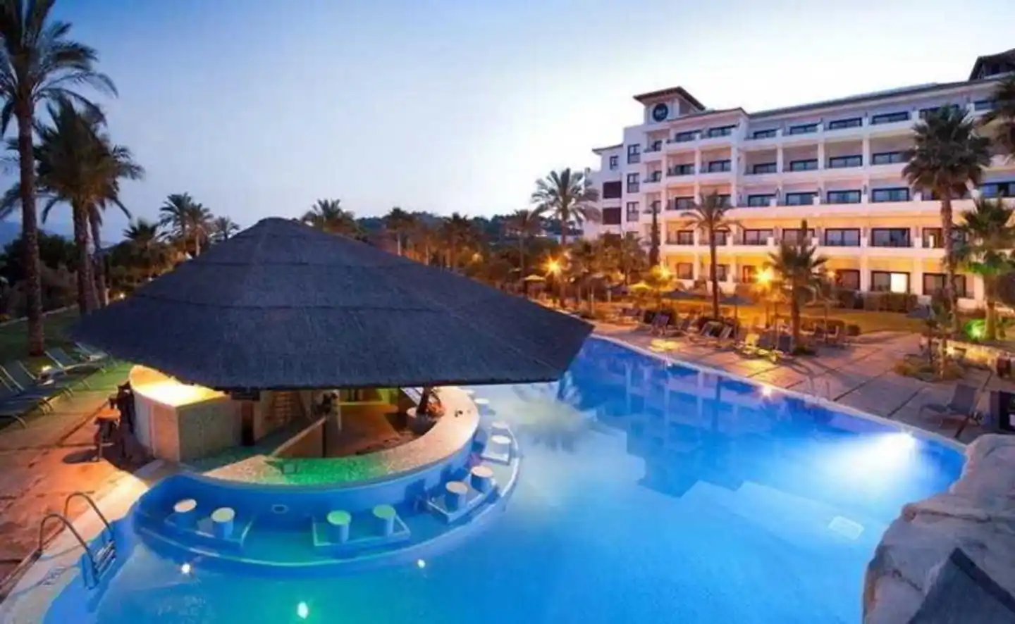 SH Villa Gadea Pool