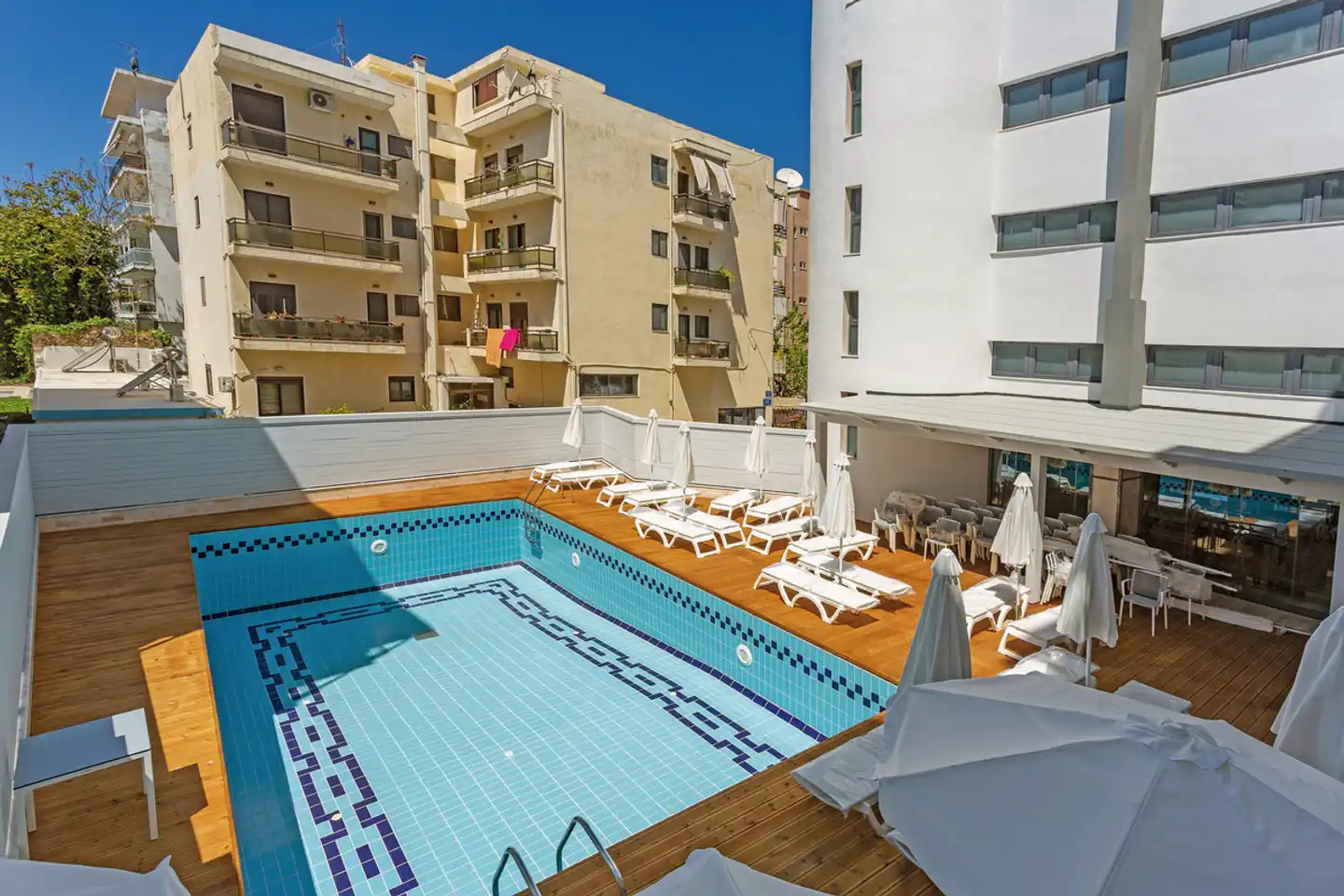 Rhodos Horizon City Pool