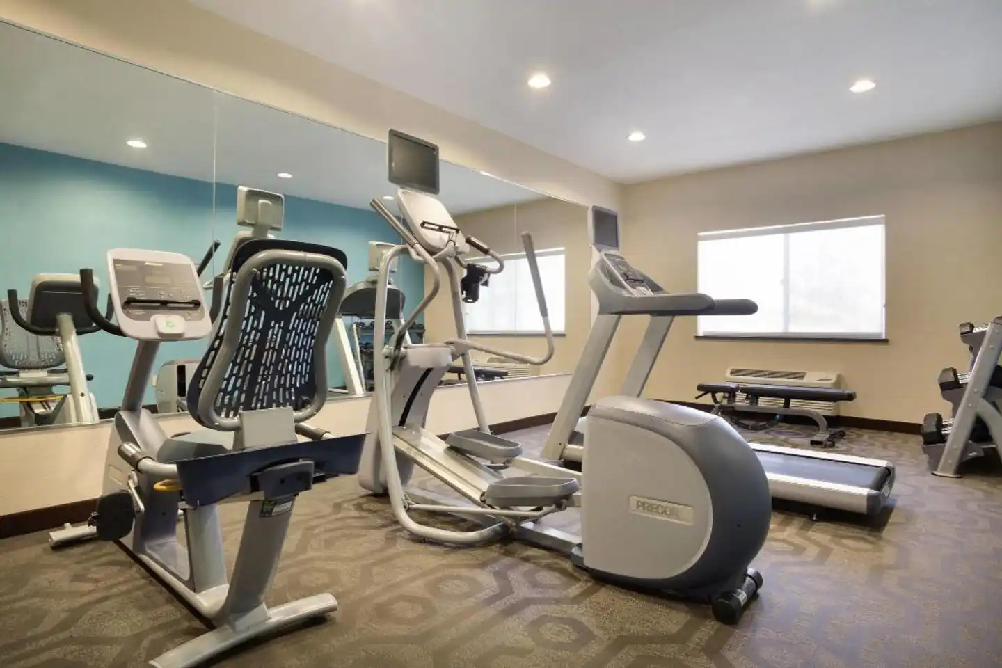 Fairfield Inn & Suites by Marriott Dallas Plano Sport und Entertainment