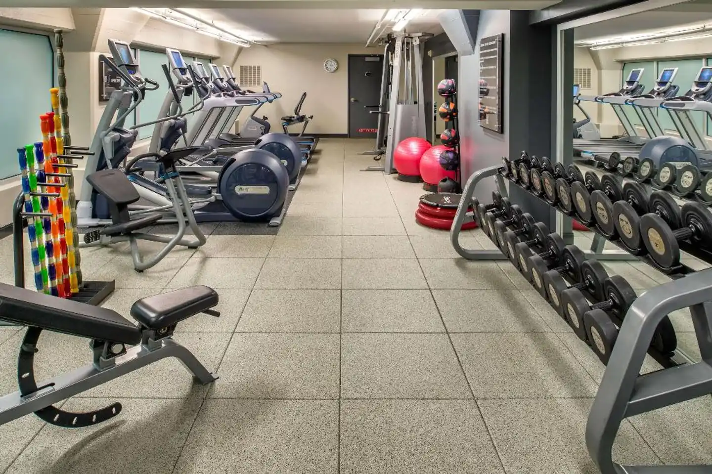 Embassy Suites by Hilton Portland Downtown Sport und Entertainment