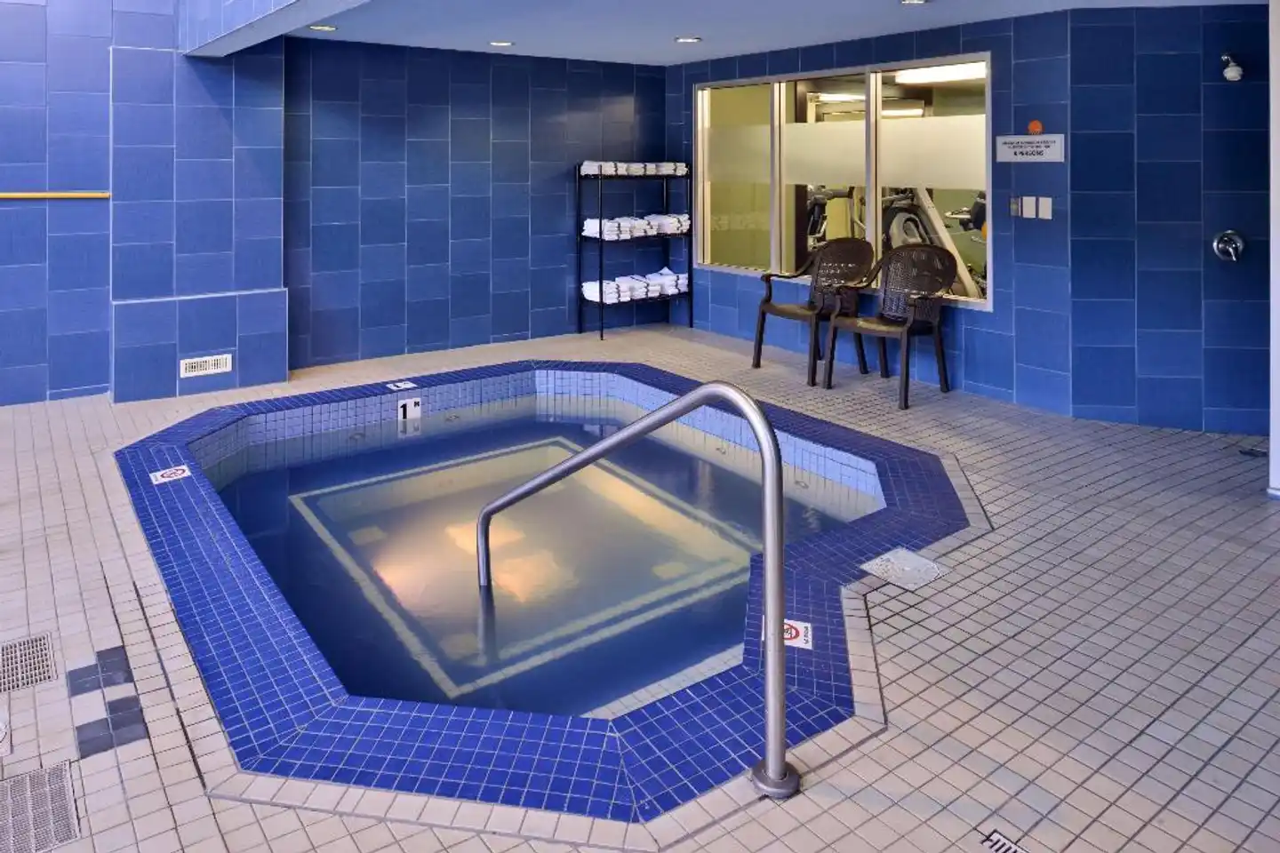 Hampton Inn & Suites by Hilton Calgary- University Northwest Lobby