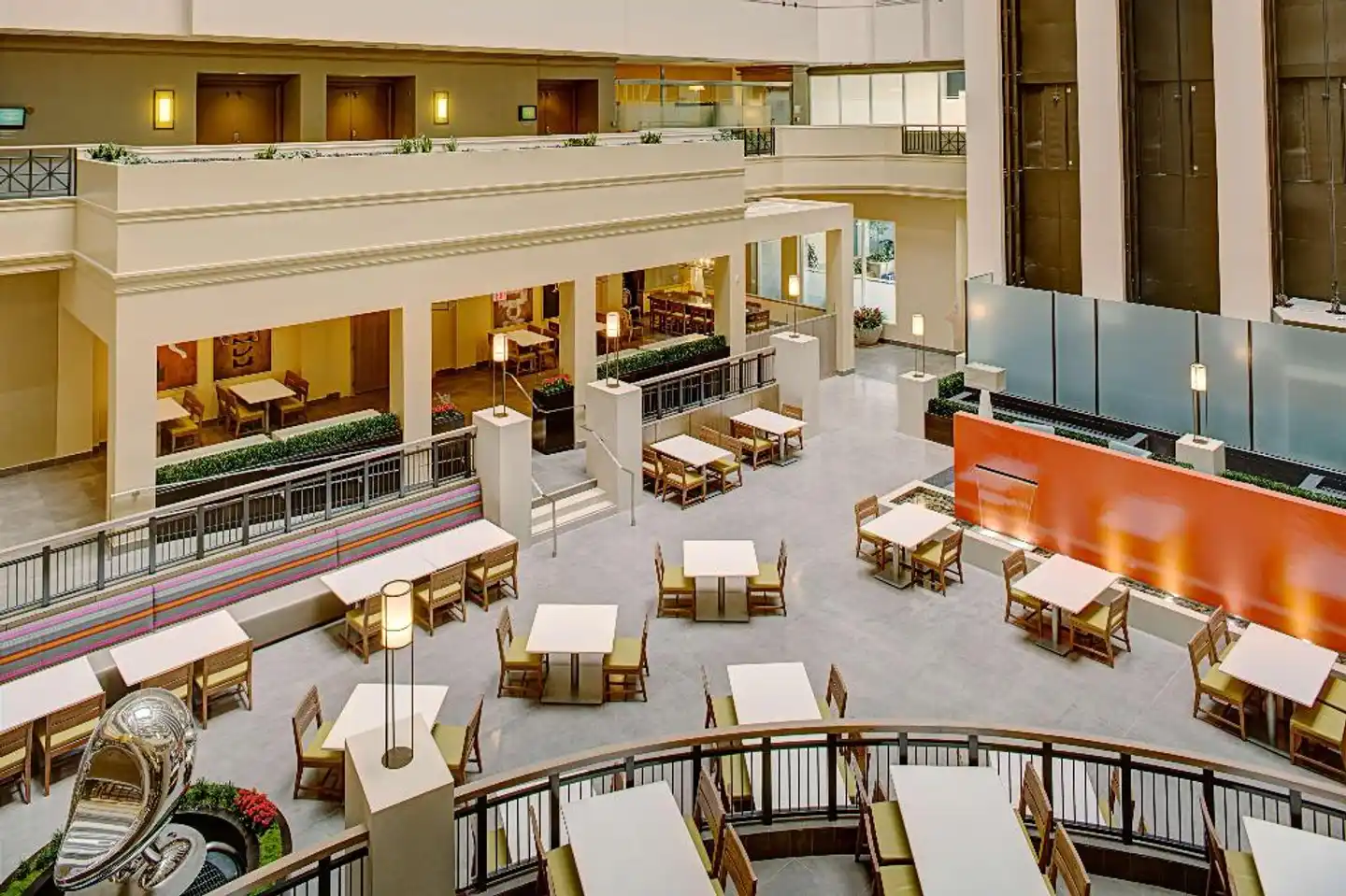 Embassy Suites by Hilton San Diego Bay Downtown Restaurant