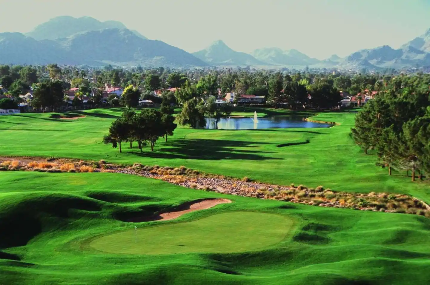 Embassy Suites by Hilton Phoenix - Scottsdale Sport und Entertainment