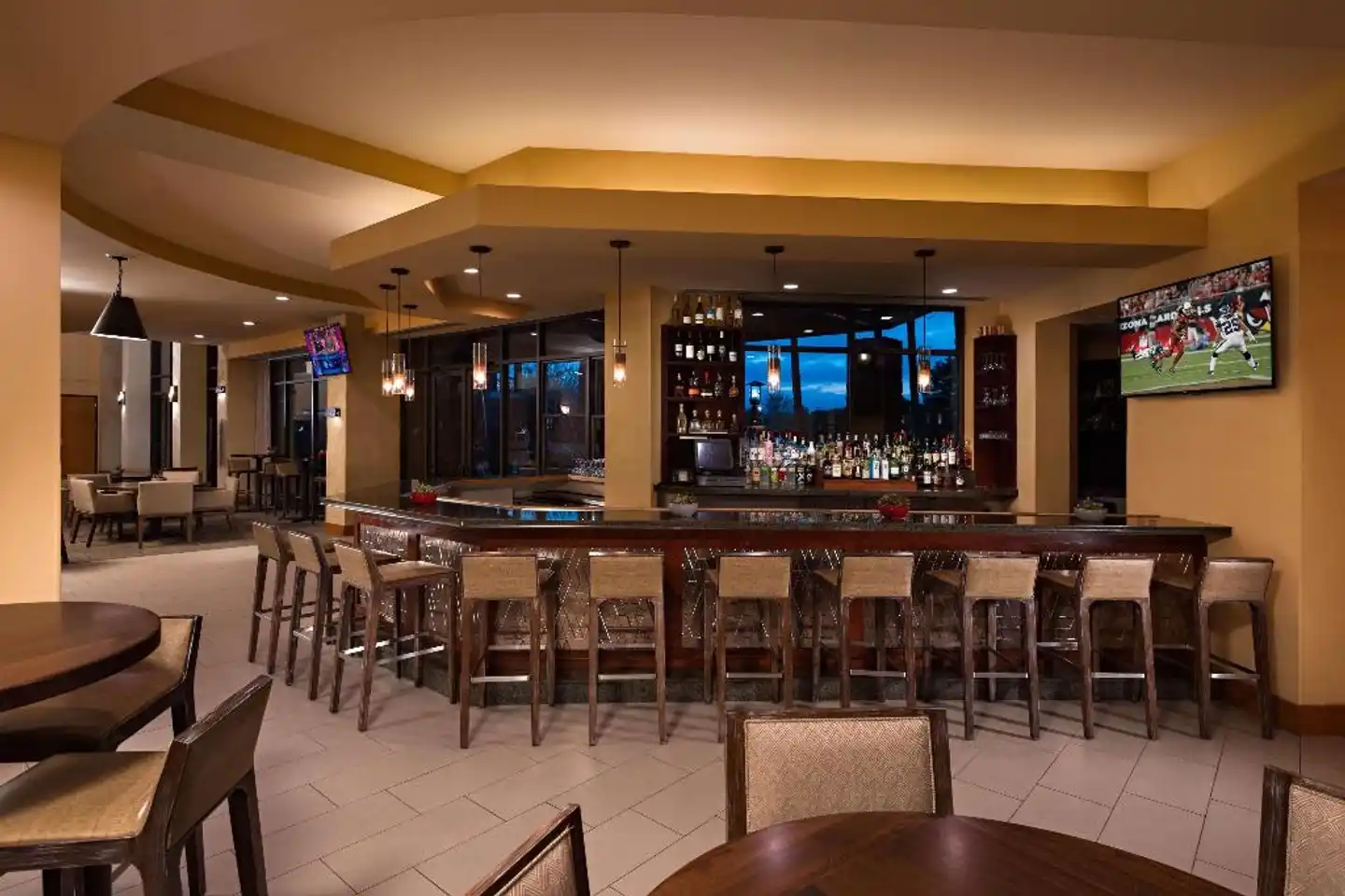 Embassy Suites by Hilton Phoenix - Scottsdale Bar