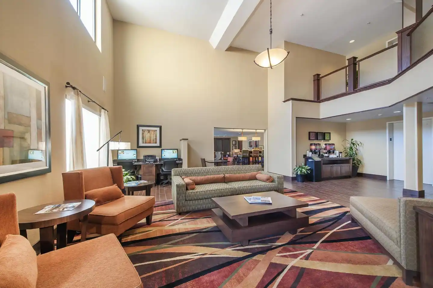 Hampton Inn Phoenix Airport North Lobby
