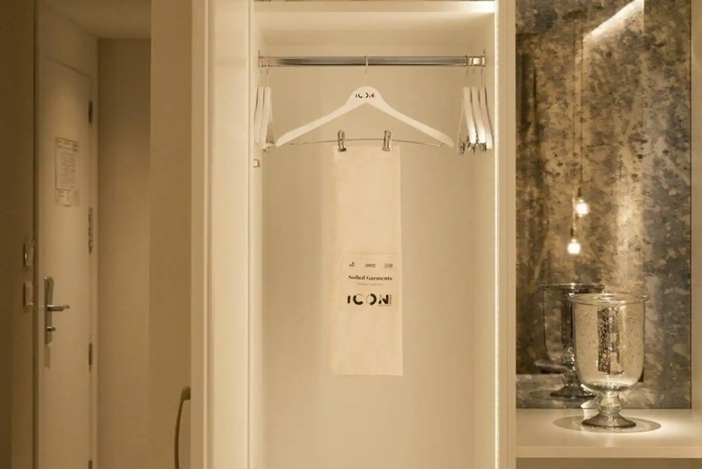 ICON BCN by Petit Palace Badezimmer