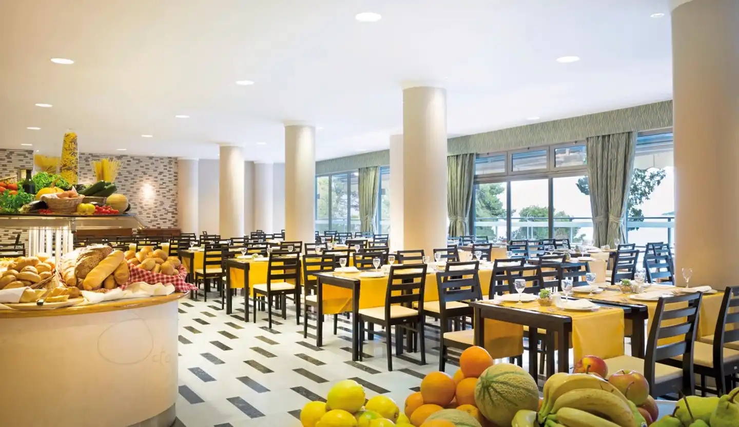Aminess Grand Azur Hotel Restaurant