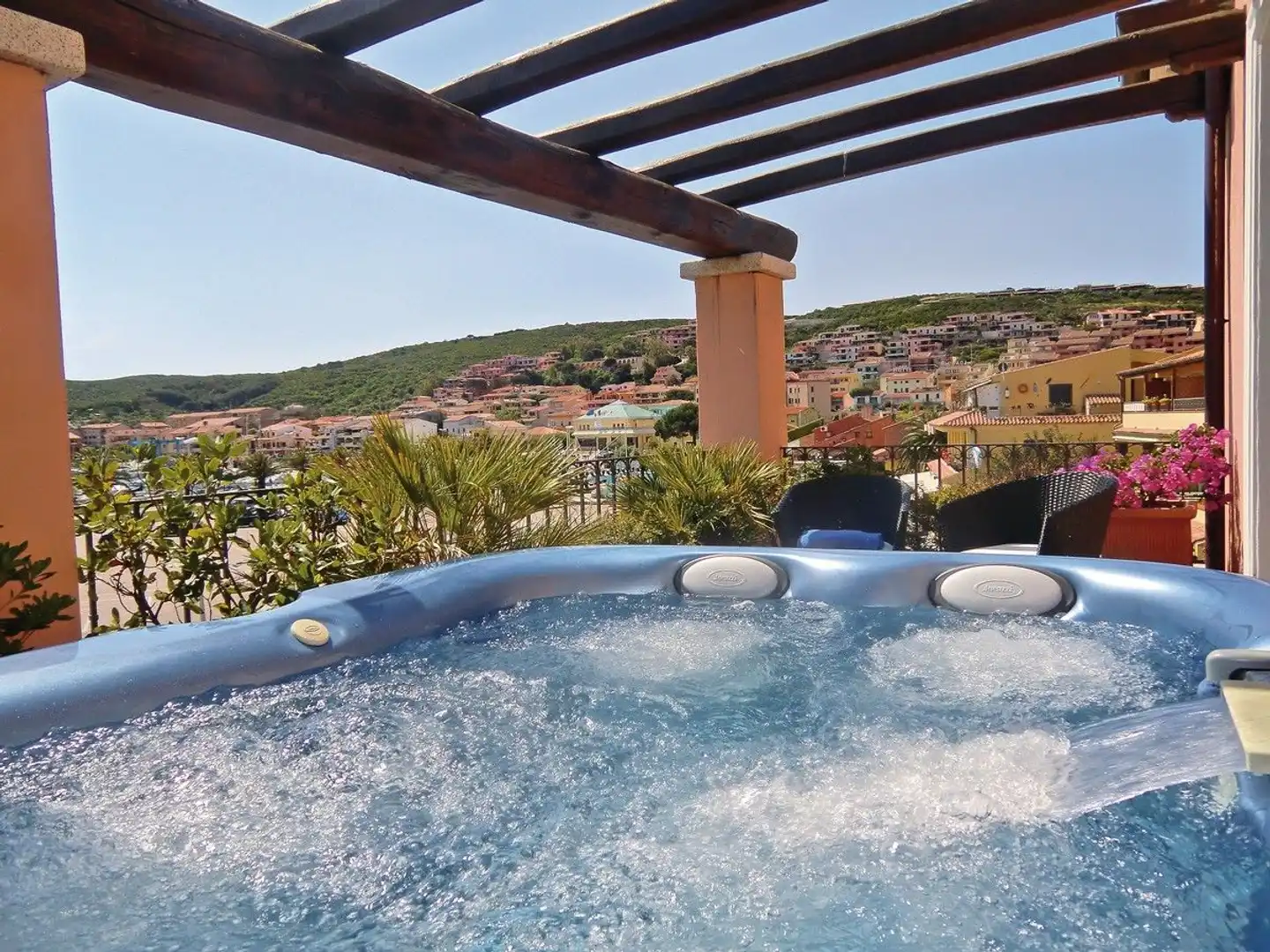 La Vecchia Fonte Pool